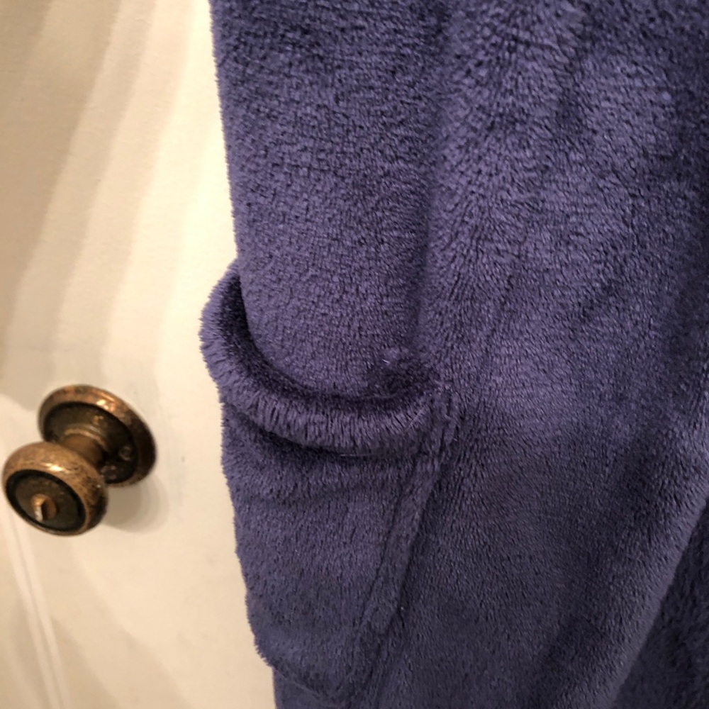 🐶Pottery Barn Kids Robe - Picture 3 of 5
